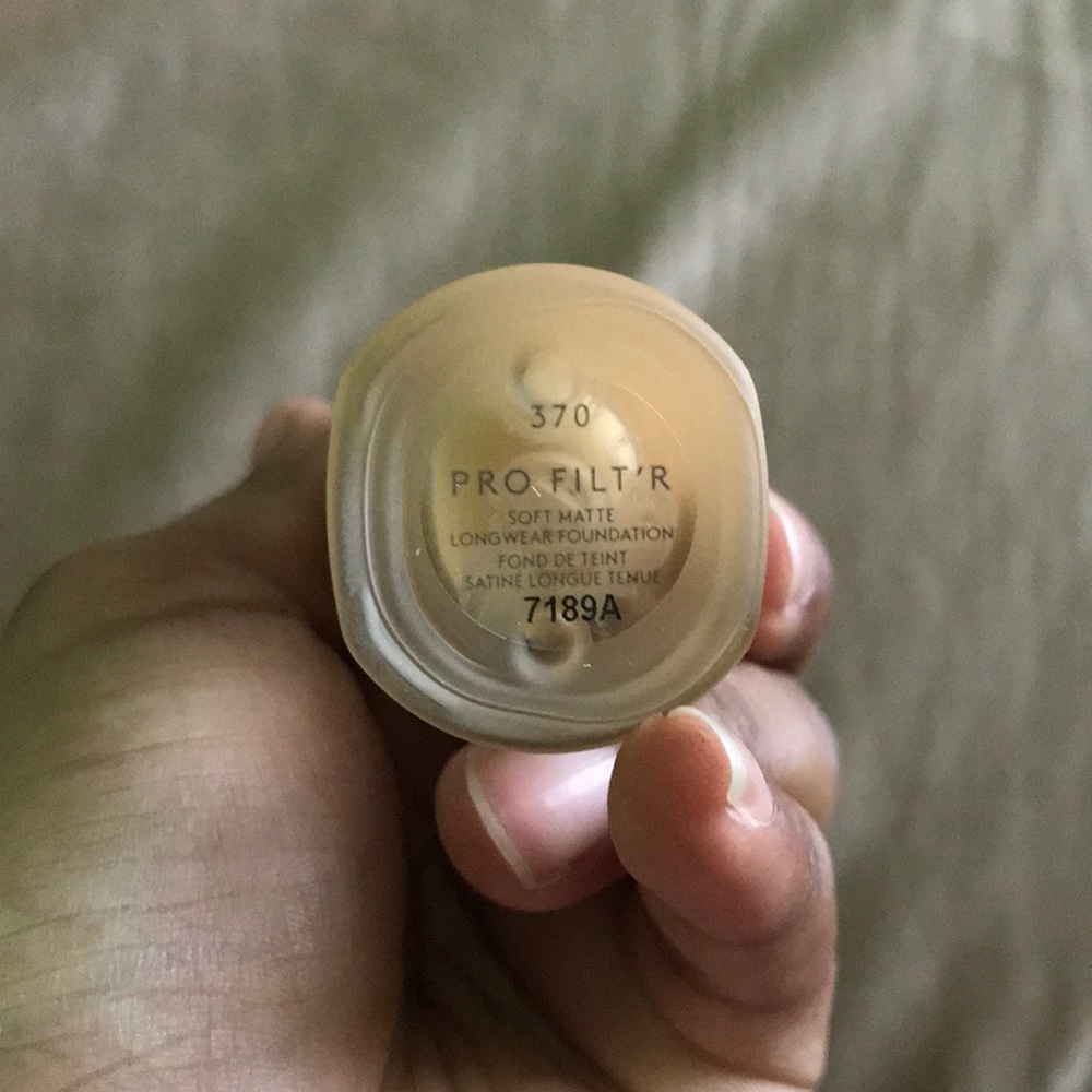 Fenty Beauty foundation 370